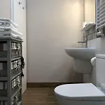 Апартаменты White Crow House *