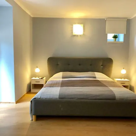 White Crow House Apartment *