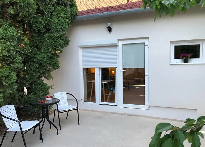 아파트 White Crow House *